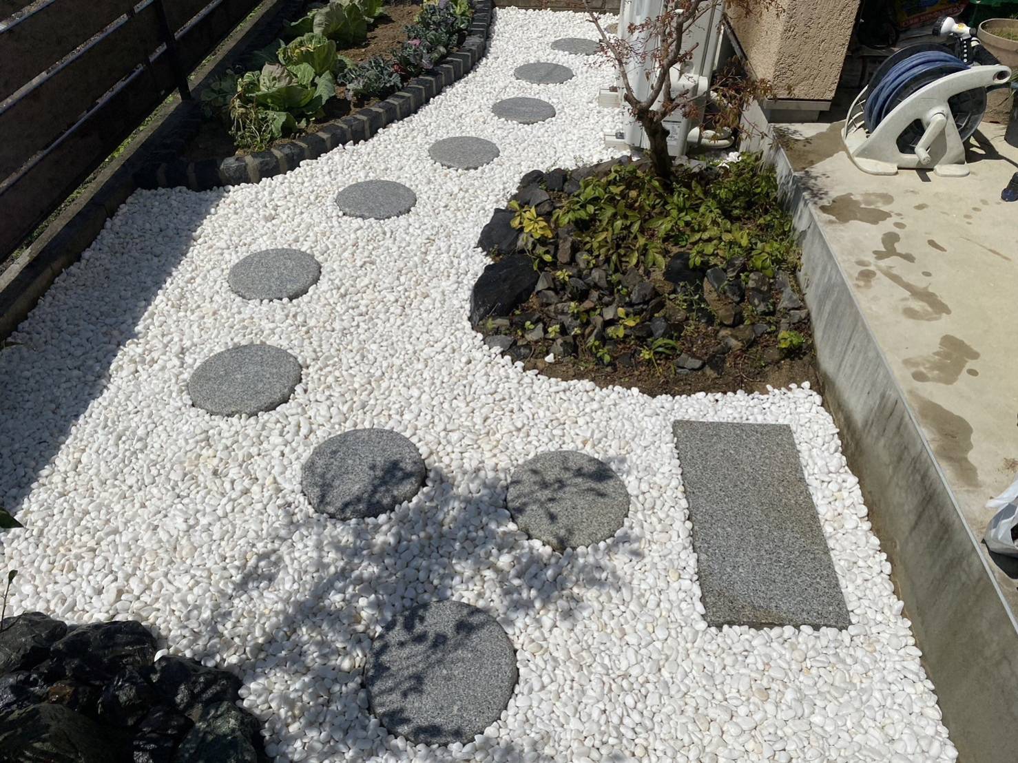 京都市　防草工事・庭づくり
