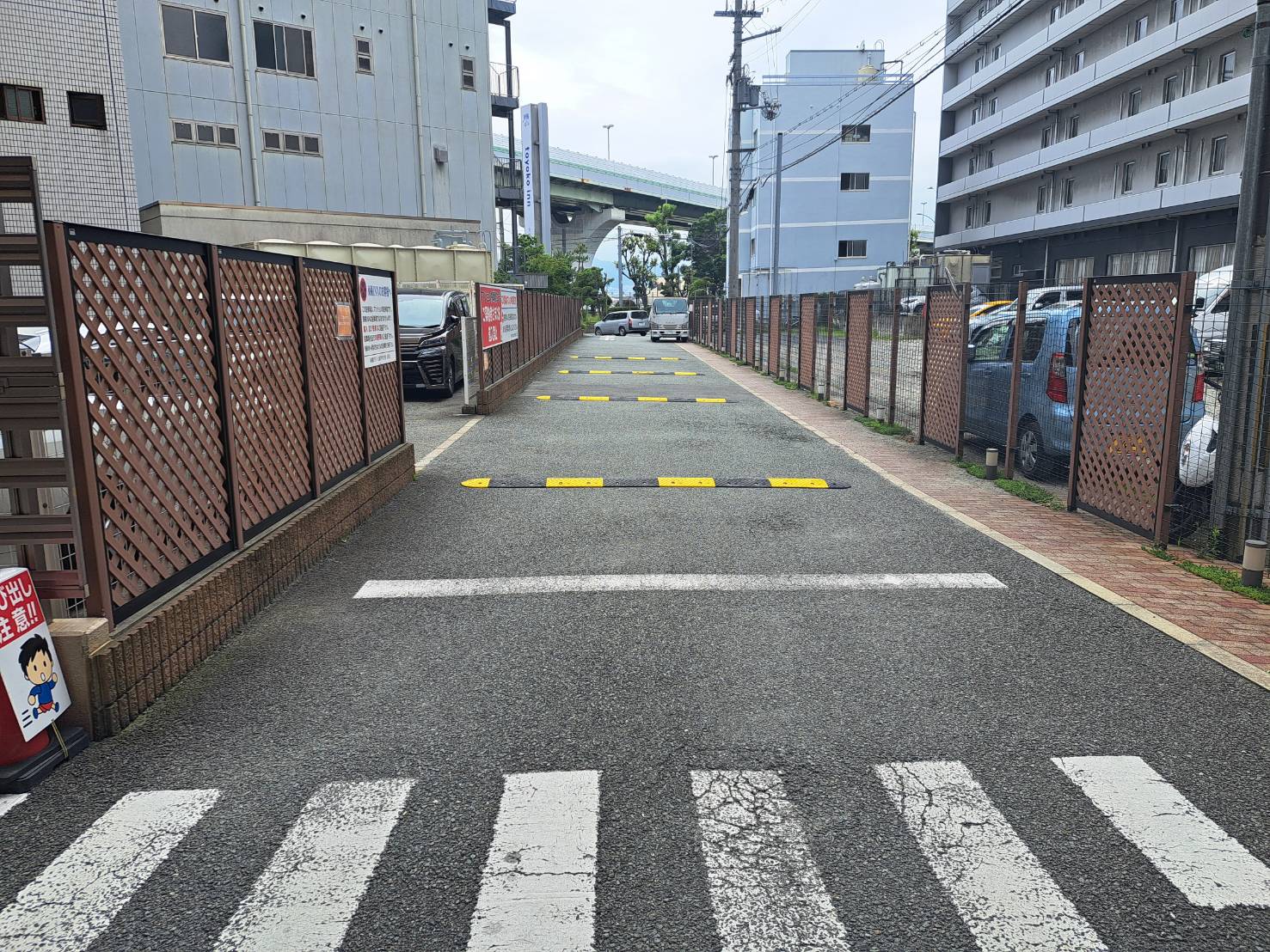 大阪府　道路減速バンプ工事
